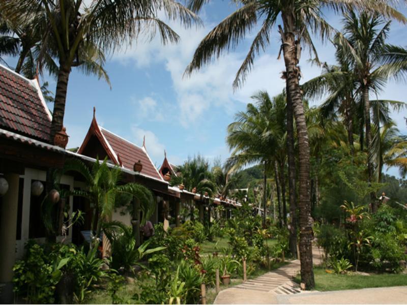 Andaman Bangtao Bay Resort Pantai Bang Tao Bagian luar foto